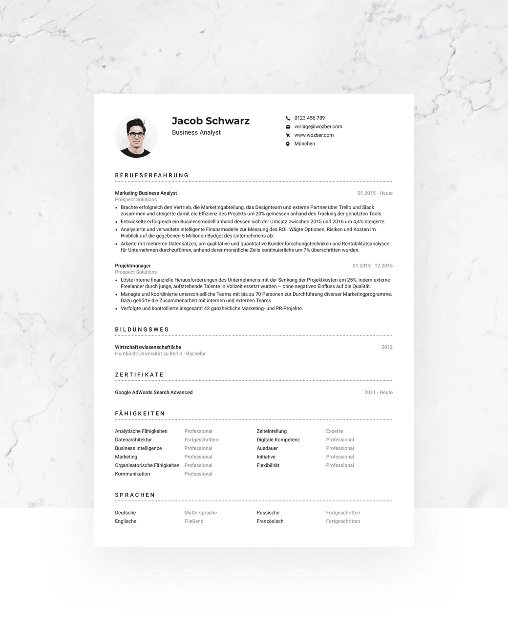 Eine klassische, einspaltige Lebenslaufvorlage, die für Applicant-Tracking-Systeme gemacht wurde und damit eine ausgezeichnete Wahl für jeden Professional ist.